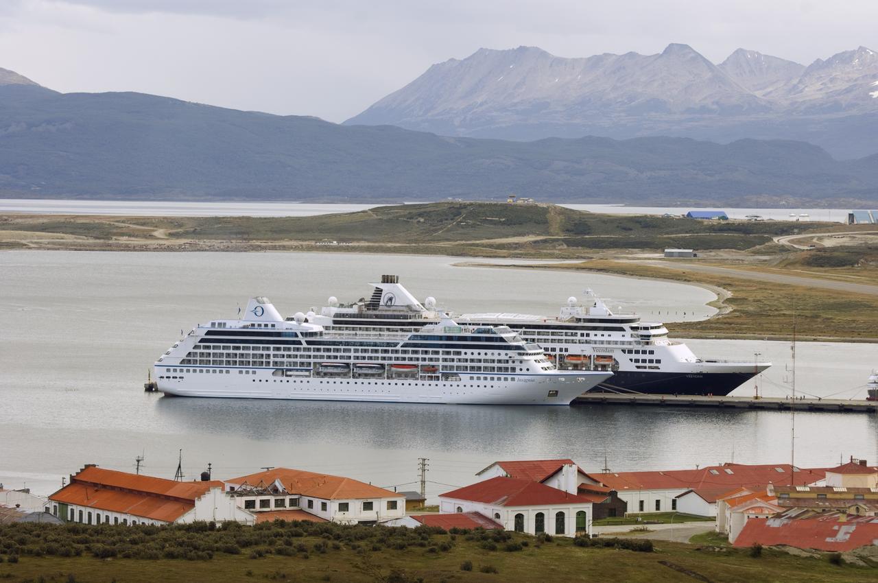 Cilene Del Faro Suites & Spa Ushuaia Exterior photo